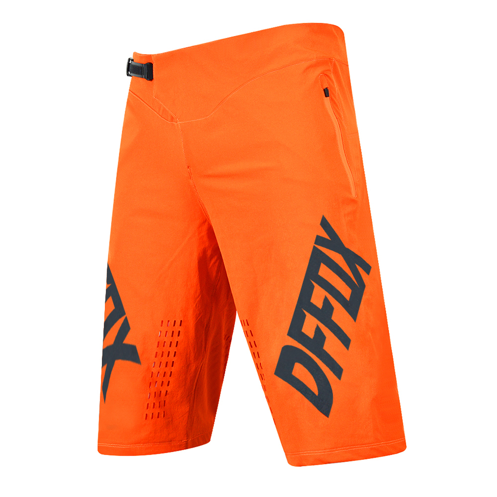 Celana Pendek Sepeda DFFOX unt - Mountain Biking Games ulasan dan harga